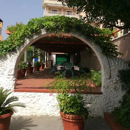 فندق Riviera ألغيرو