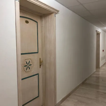 Riviera 4* ألغيرو