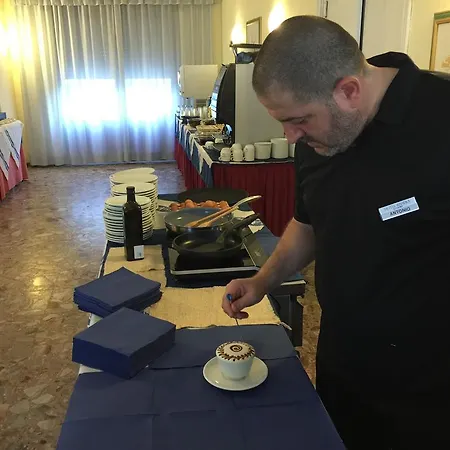 Riviera 4* ألغيرو