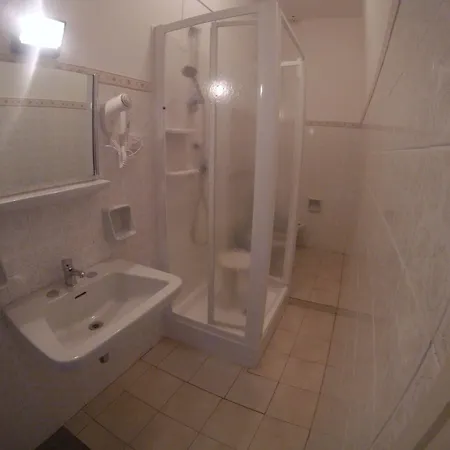 Riviera 4*