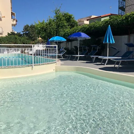 Szálloda Riviera 4*