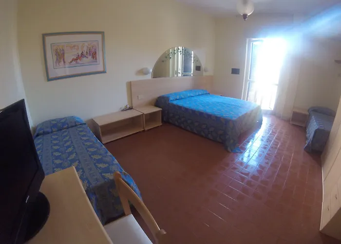 Отель Riviera 4*