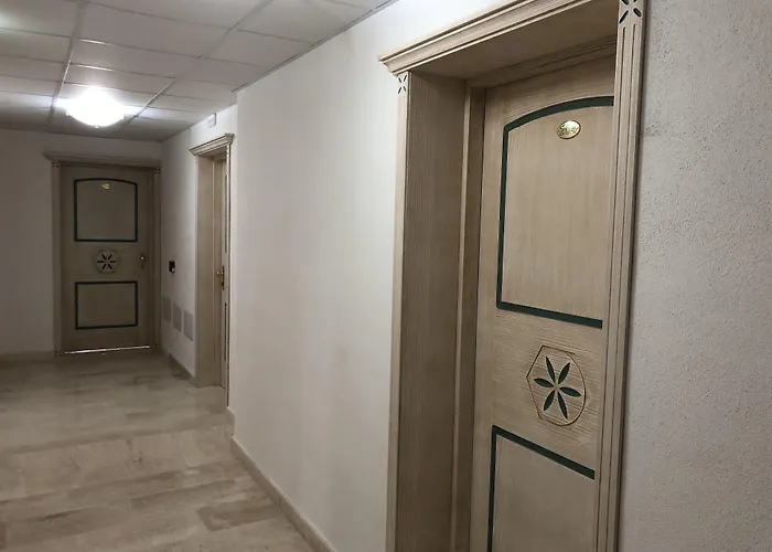 Riviera Отель 4*